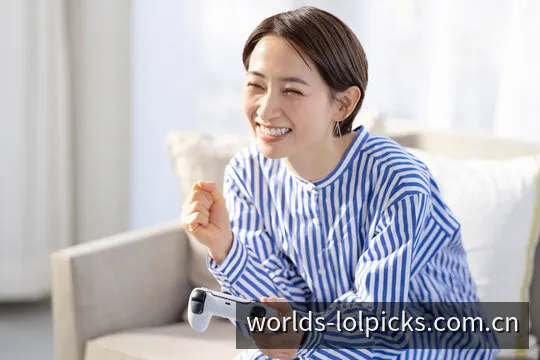 2026英雄联盟全球总决赛主舞台与奖杯光影
